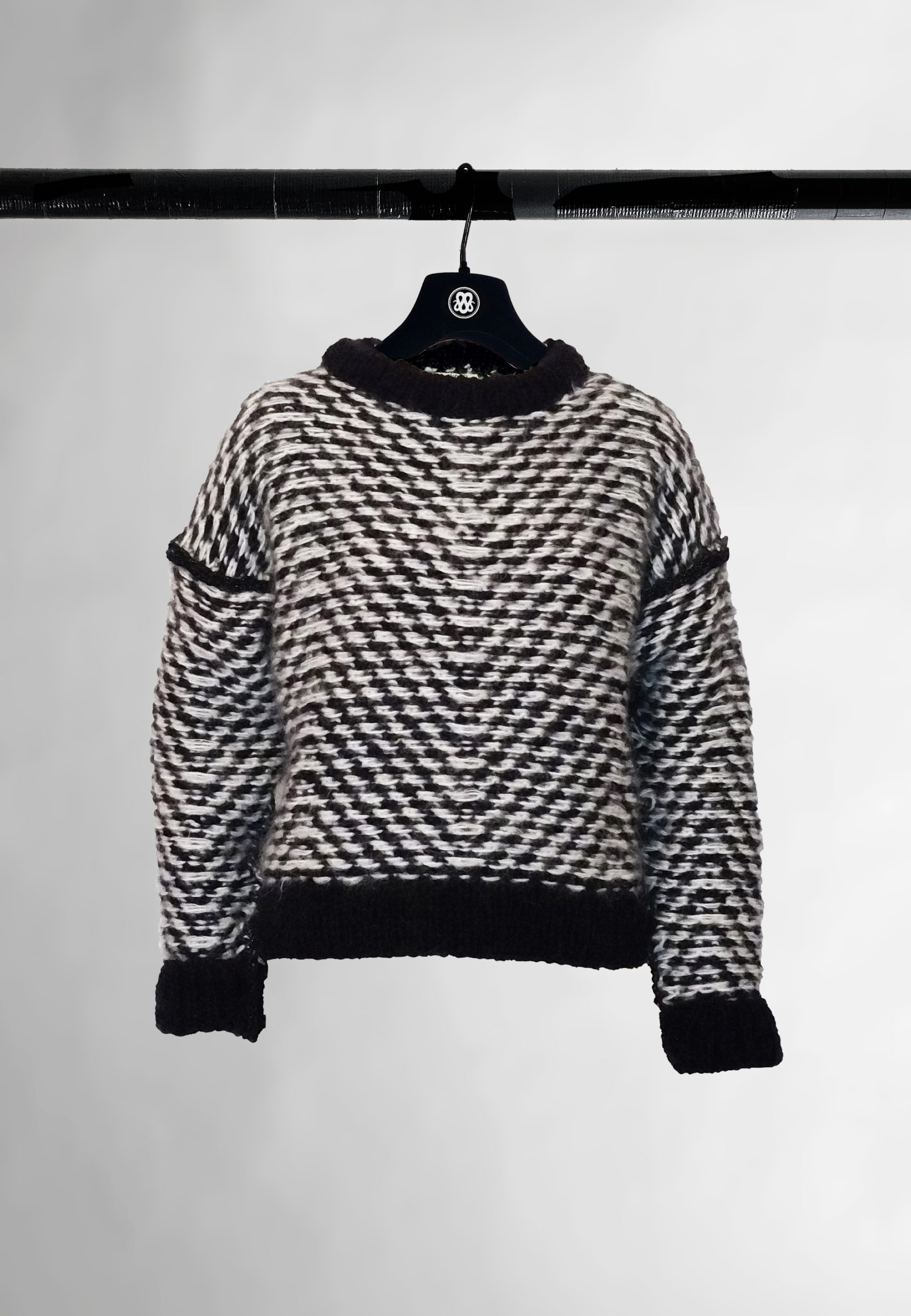 Charlotte Mullor Pull Tilda noir écru