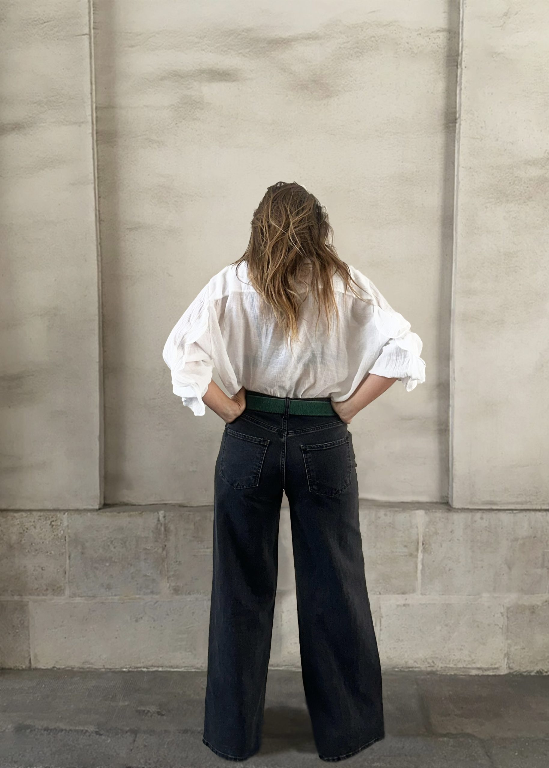 Charlotte Mullor Deva blanche de dos